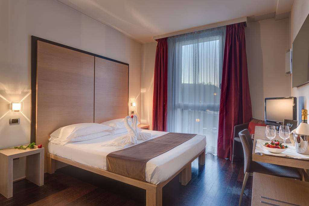 Best Western Hotel San Marco Siena Værelse billede